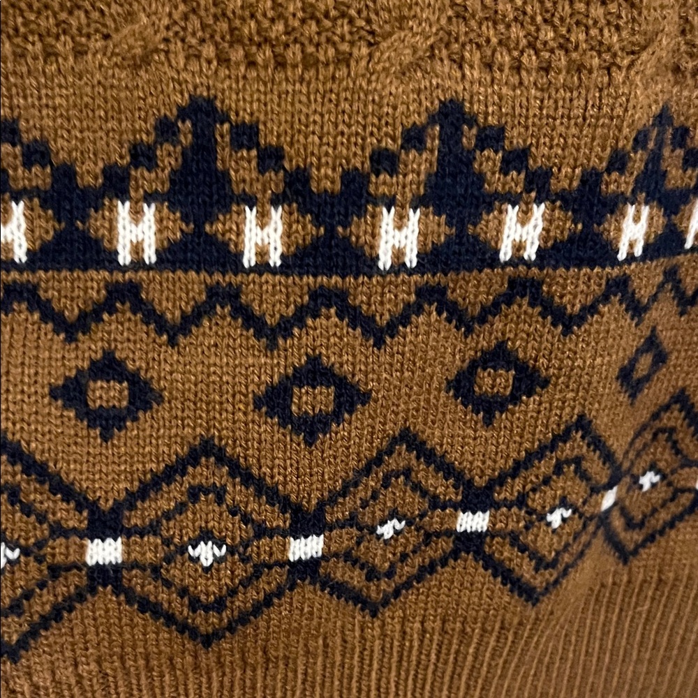 Brown Knit Cardigan with Patterned Hem - Picture 3 of 5